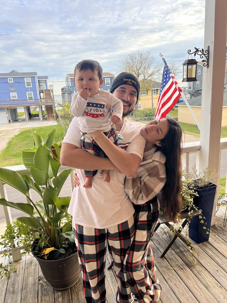 christianeelyse tweet picture