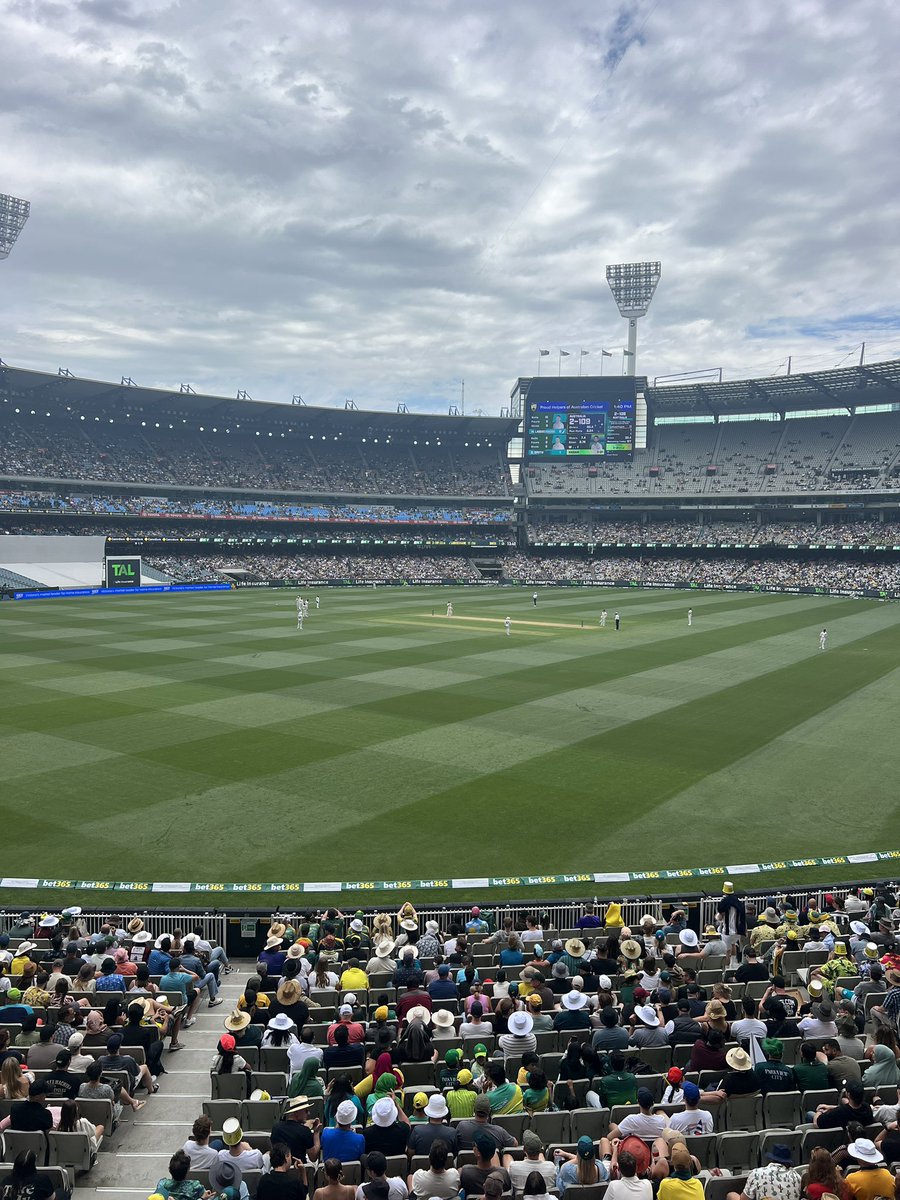 Hopefully the weather stays away today 🤞, has been unreal experience so far. Bucket list ✅ #AUSvsPAK #BoxingDayTest