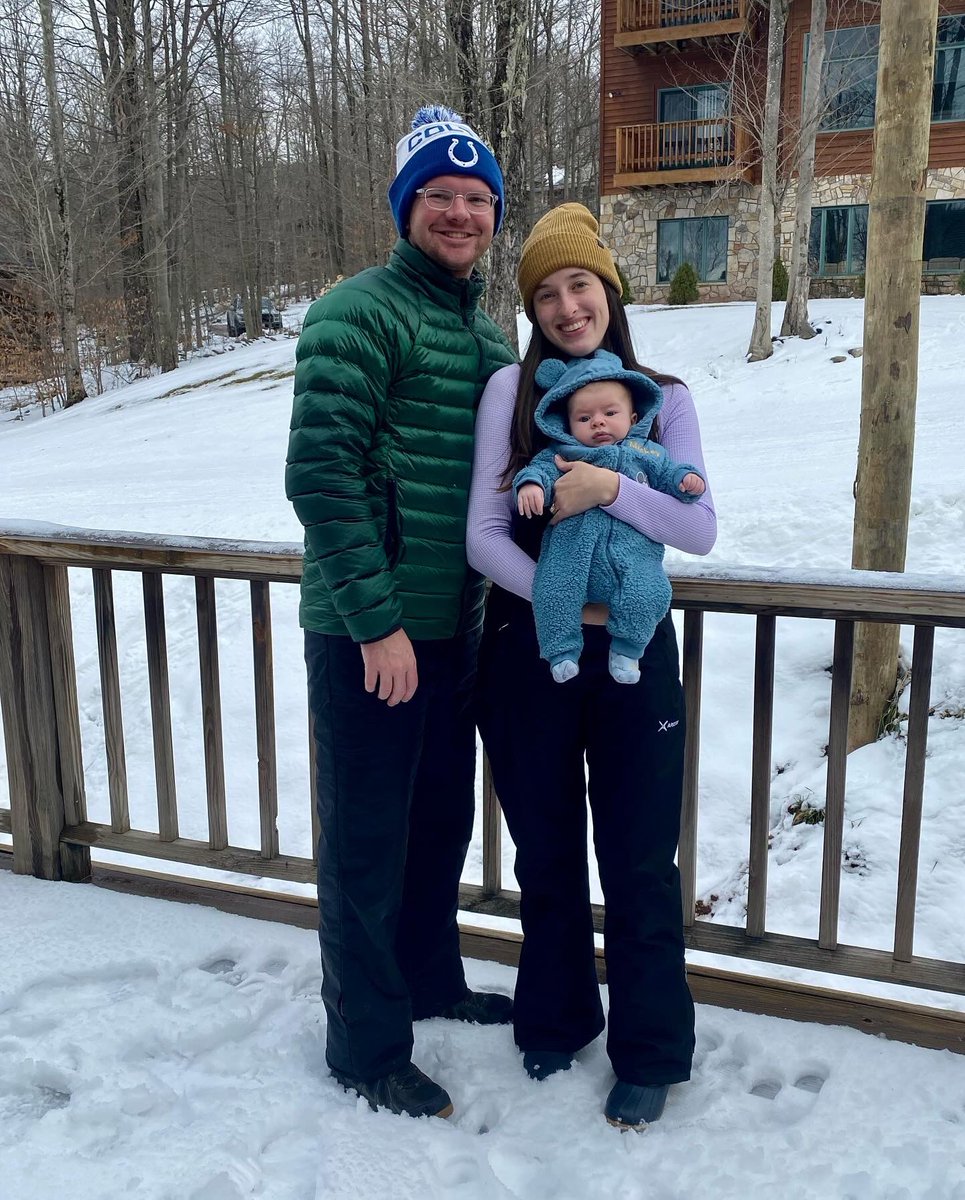 CommsClark's tweet photo. Lucky to have the most beautiful wife, the cutest little baby boy, and an amazing God! Merry Christmas to all! https://t.co/9xV5juKzGp