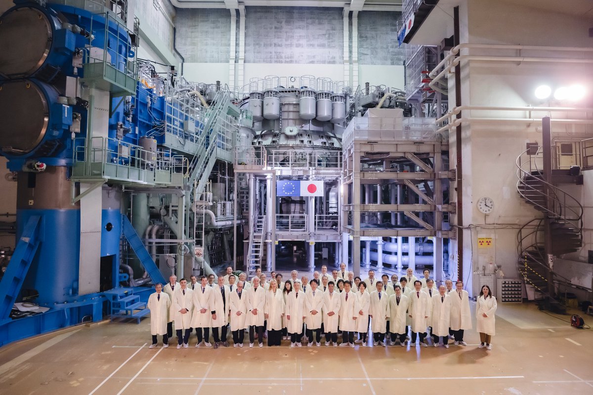Le 1er décembre, l’Ambassadeur a assisté à l’inauguration du tokamak JT-60-SA, la plus grande machine expérimentale de fusion nucléaire au monde. Il s'agit d'une nouvelle étape majeure dans la collaboration 🇪🇺-🇯🇵 dans le domaine de la fusion.