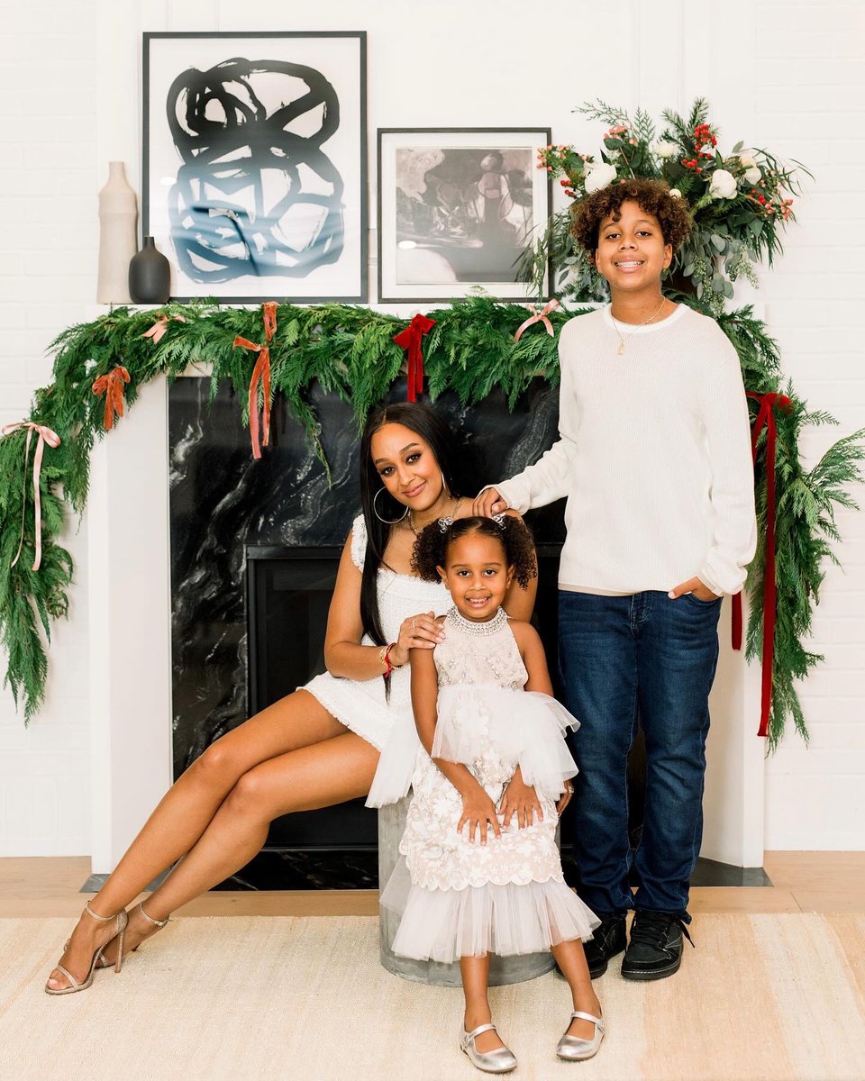 Feeling blessed this Christmas ❤️ 

📸: <a href="/smithhousephoto/">Smith House Photo</a>