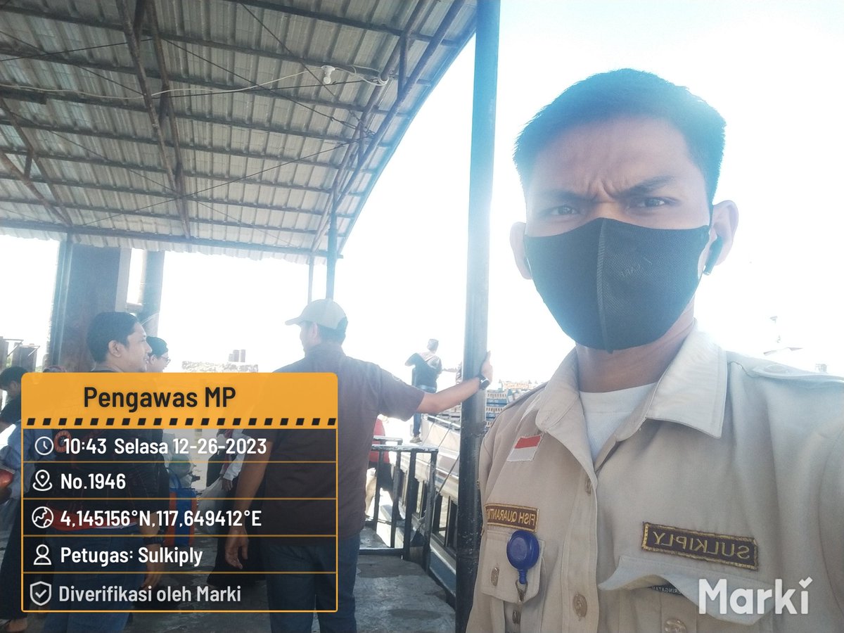 BKIPMNunukan's tweet photo. 26/12/2023 #SahabatBahari 
Melakukan Pengawasan dan Tindakan Karantina Terhadap Media Pembawa di Exit/Entry point(Kedatangan) Asal Tarakan via SB. Dewa Sabakis Sakti 2 
📍PLBL Liem Hie Djung Nunukan
•NIHIL
#KKPThrive 
#EkonomiBiru
#SaktiWahyuTrenggono
@bkipm_kkp @BKIPM https://t.co/9zuYpuxC6X