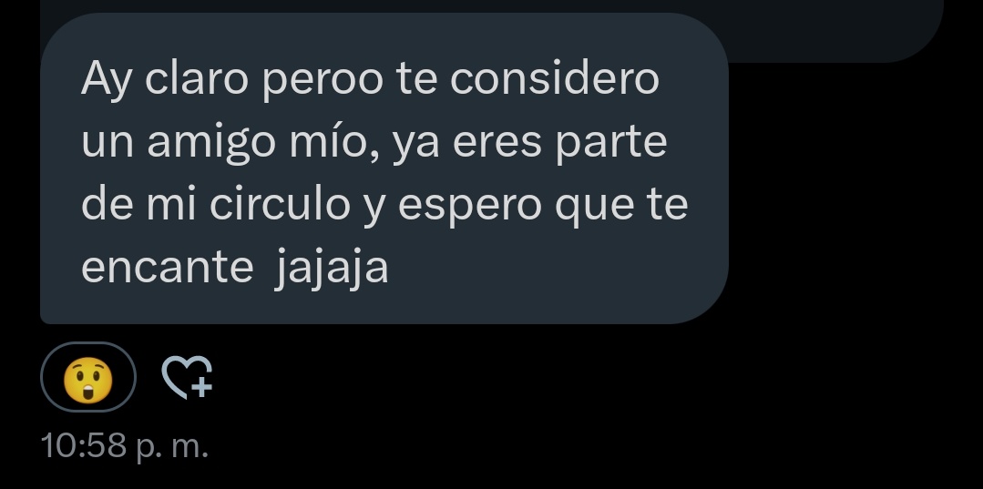 AStoryUntold_'s tweet photo. Feliz navidad, santa me trajo un nuevo amigo. https://t.co/Op7urqidK0