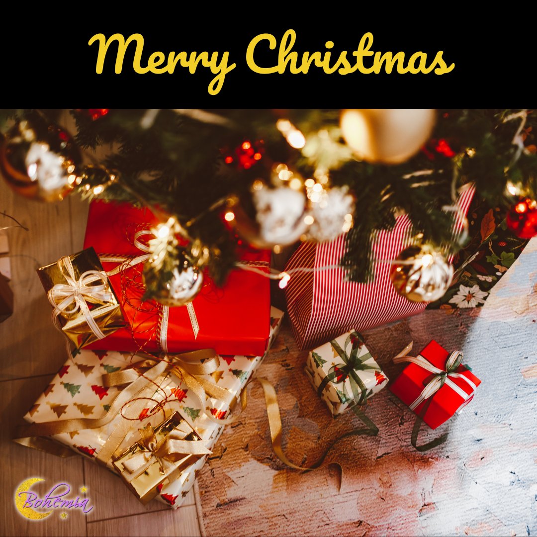 LunaBohemiaShop's tweet image. 🎄Wishing you a Merry Christmas filled with joy, love, and all the magic of the season! May your day be merry and bright, surrounded by the warmth of family and friends. 🎁

#LunaBohemiaShop #Christmas #MerryChristmas #SeasonsGreetings #HappyHolidays