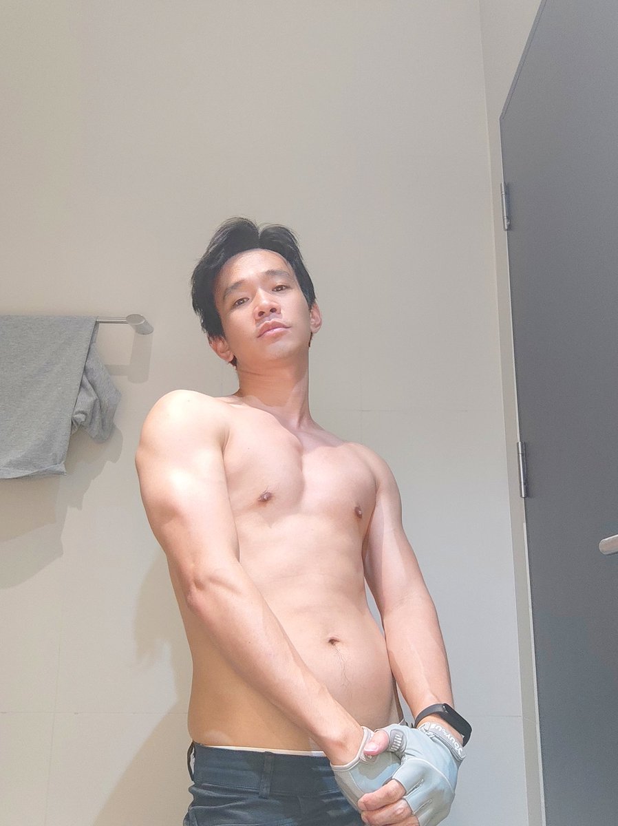 ModuForFun's tweet photo. Day 15 ปั๊มนมสุดพลังด้วยคำแนะนำจากพี่เตี้ย แต่ไม่ต้องตกใจไปนะครับเพิ่งเล่นมันก็บวมอย่างนี้แหล่ะ เดี๋ยวมันก็แฟบ #NextLevelChallenge https://t.co/vEA2jNTerX