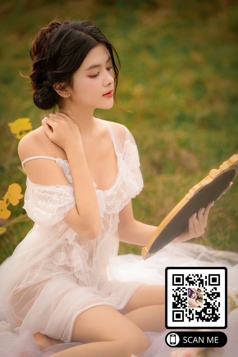 "Seeking genuine companionship! Let's embark on a journey of laughter, support, and endless adventures."
qrco.de/bds48s