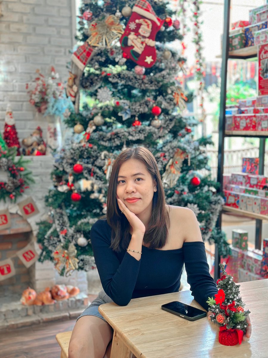 aryssm07's tweet photo. ไม่ค่อยเข้าใจคำว่า “Merry Christmas” เพราะว่า ใช้แต่คำว่า Miss you very much 🤟🏻💕 #ครูแอม #จันทบุรี https://t.co/9nolMTRInz