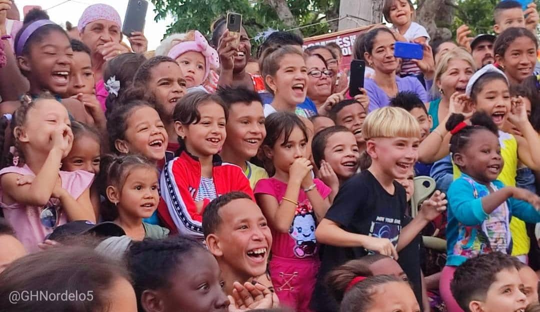 ¡No nos podrán bloquear la alegría! ¡Felicidades Cuba! #Cuba #CDRCuba #EstaEsLaRevolución