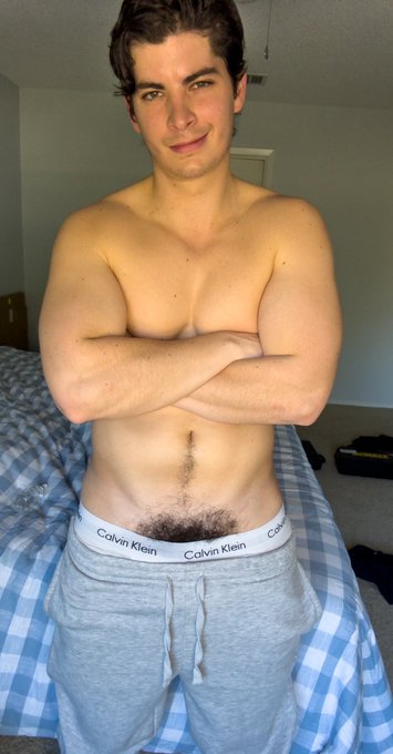 Christmas sale for EVERYONE 😤🤌🎄  https://t.co/pCbfMDdguj https://t.co/Ml04va6KNf