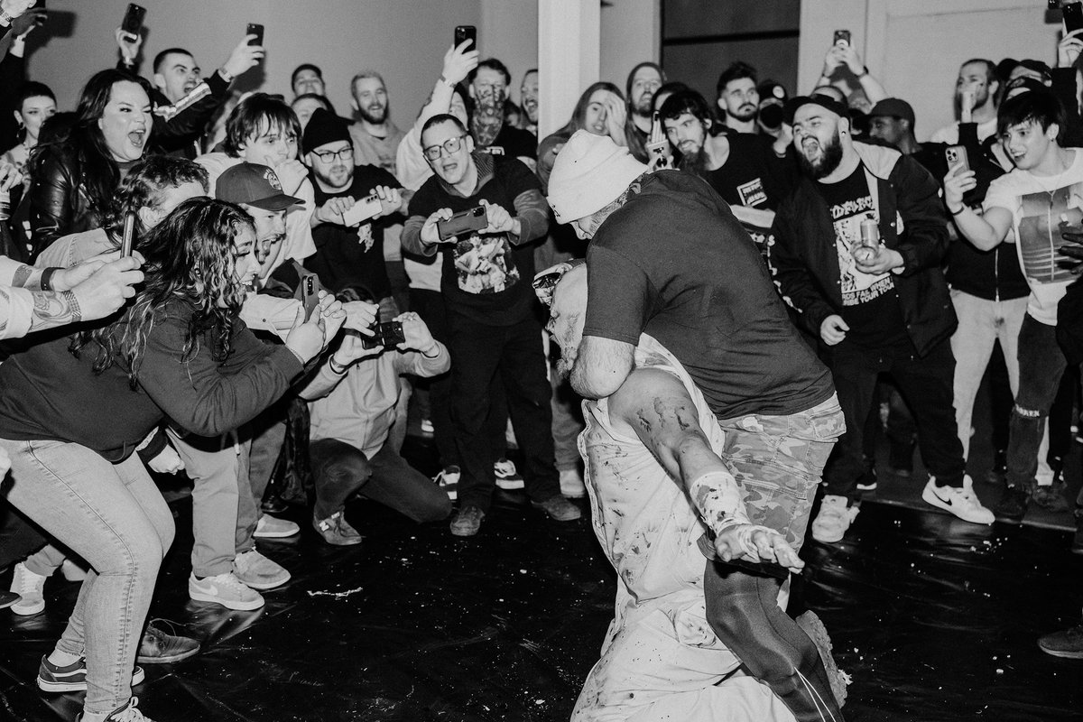 RickyNoren's tweet photo. REAL LACK OF SHOT-CALLERS IN DEATHMATCH WRESTLING...HAHAHA

@GCWrestling_ I'm knocking on the door like the proverbial witness, GIVE ME NICK GAGE! NOBODY walks onto MY GROUND &amp; gets away with it! 

I'm praying for you. 🙏📖

📸: @sarahdope https://t.co/RL67gBiaXo