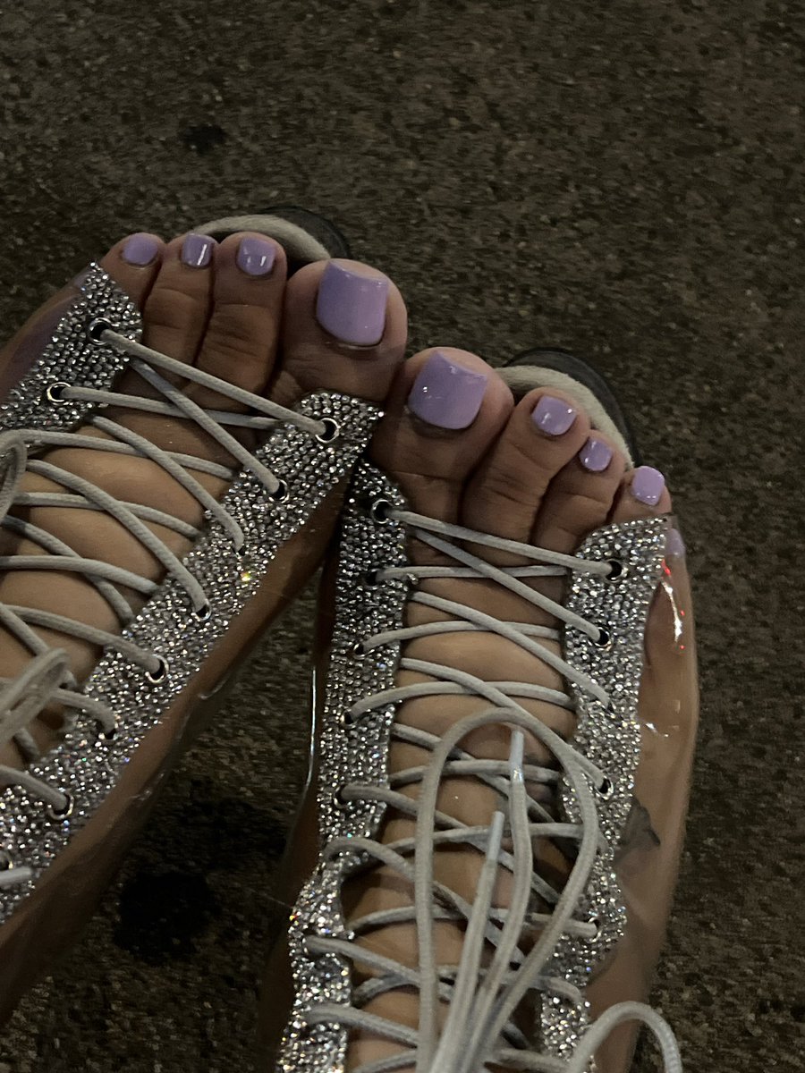 ExotiicMari3's tweet photo. New here help me reach my goal share share share feet content any content plz like share follow for more 🍆🍑😝 https://t.co/wbhC9ZP9ms