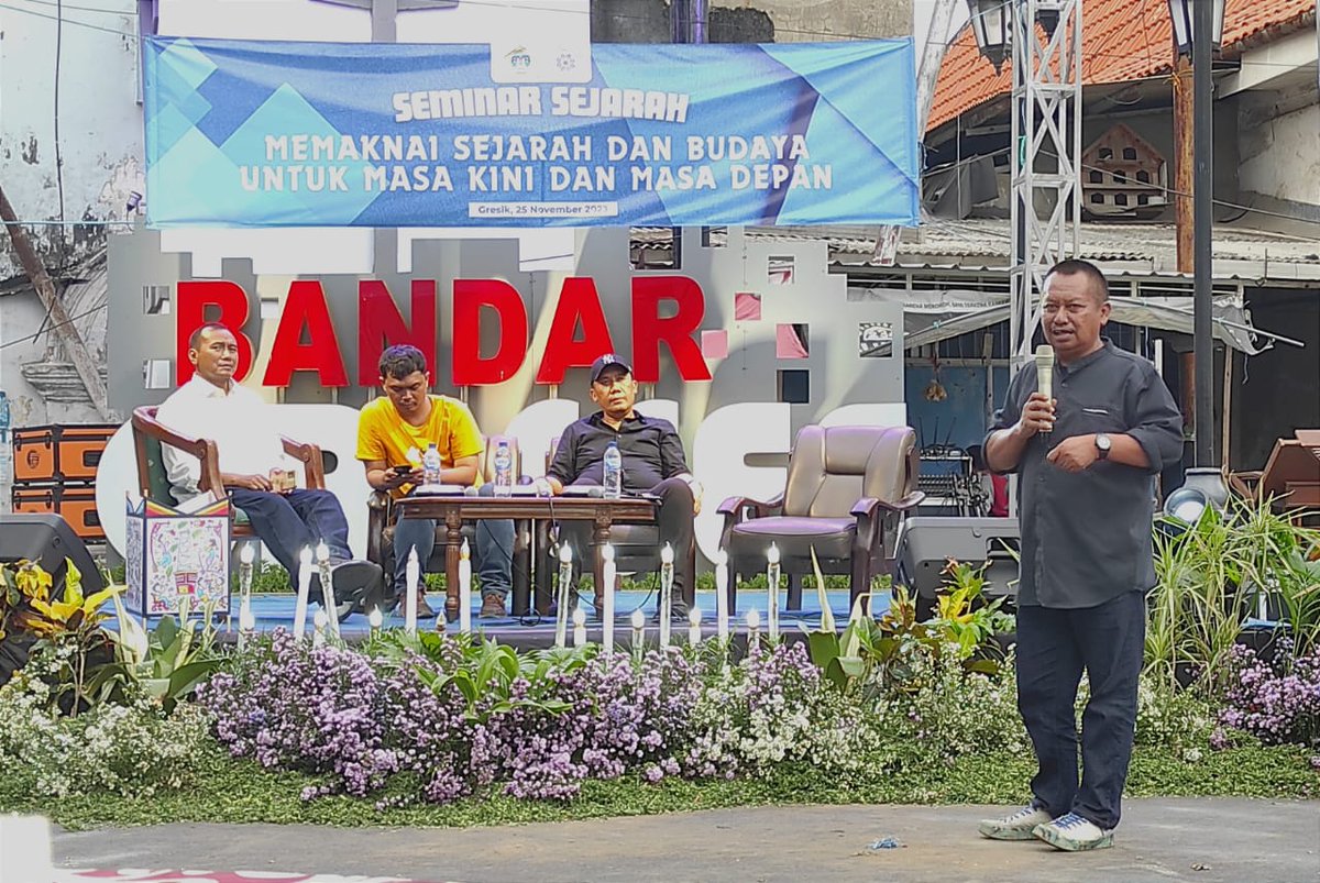 lutfiitem's tweet photo. Bandar Grissee adalah simbol peradaban luhur penuh nilai - yg  patut ditempatkan sebagai jangkar tatanan kehidupan,  kapan pun dan di mana pun https://t.co/N7TMbAe8n1
