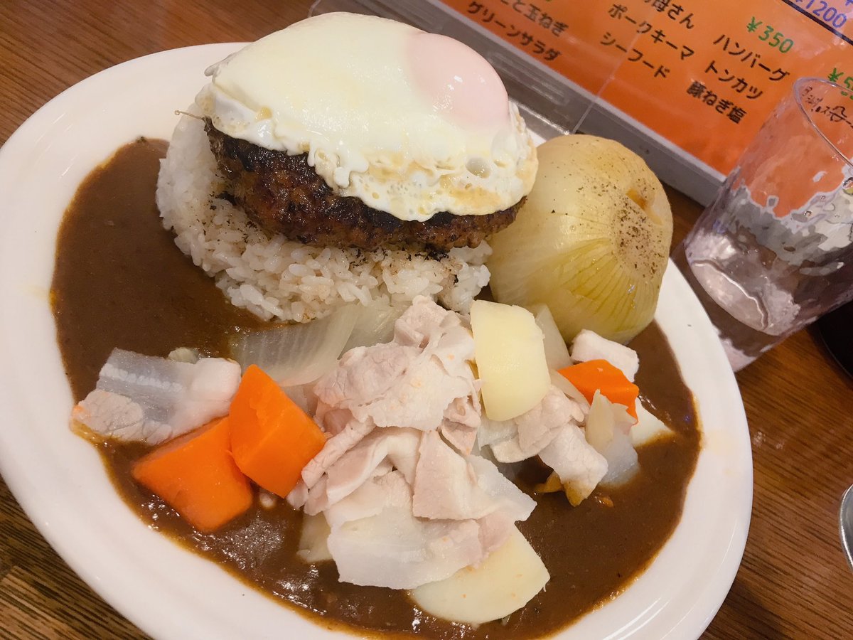 今日は年内出社ラストなので贅沢カレー🌟😋