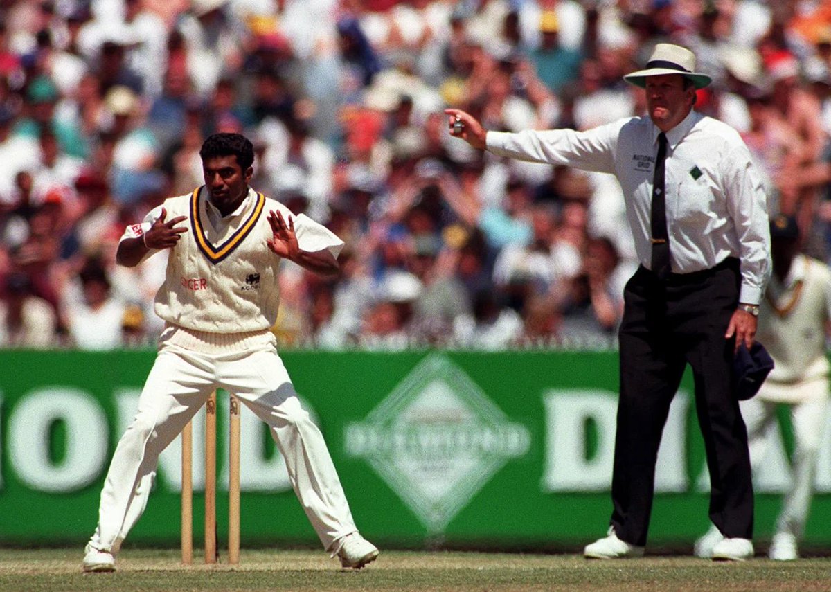 On This Day in 1995, Umpire Darrell Hair called a no-ball seven times as he claimed Muttiah Muralitharan had thrown the ball. Later, he proved himself to the ICC and achieved 800 wickets to his name. 📷 Jack Atley/Fairfax Media/Getty Images