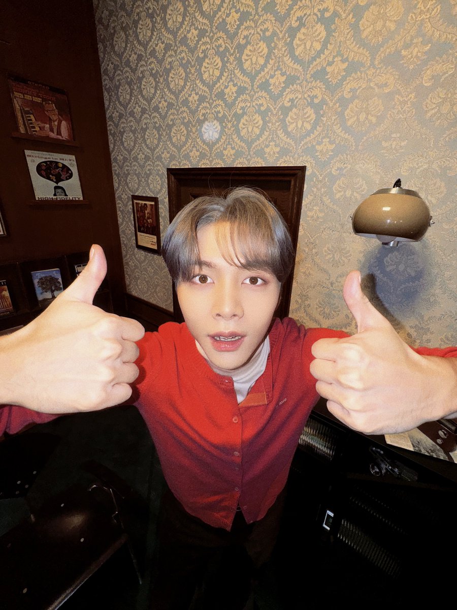 NCTsmtown_127's tweet photo. 🏡🐱🪑

#JOHNNY
#NCT127 #BeThereForMe
#NCT127_BeThereForMe https://t.co/dFNZXPik3C