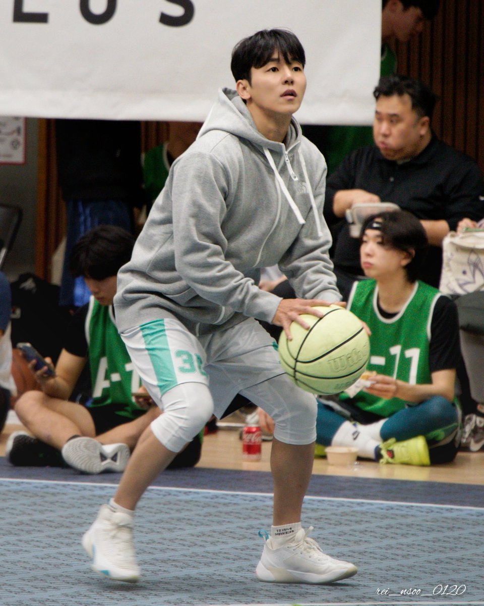 rei_nsoo_0120's tweet photo. .
🏀2023.12.16🏀
インス 韓国バスケ
LIFEPLUS
"UNLEASH CHALLENGE"
シュート練習中もかっこいんす🥹💕
#강인수 #인수 #カンインス #インス #kanginsoo #insoo
#농구 #バスケットボール #韓国
#멋있다 #かっこいい #마이네임 #MYNAME #핸섬타이거즈 #LIFEPLUS #UNLEASHCHALLENGE
@k10208888
💛💛 https://t.co/st9LVfzADZ