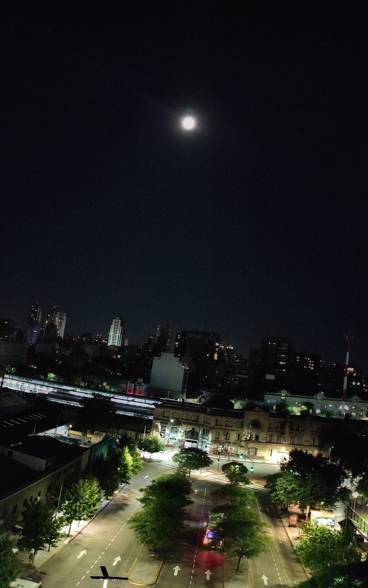 #BuenosAiresArgentina
#ImagenXiaomiCamera  <a href="/Xiaomi/">Xiaomi</a> IG @jcchinin #NocheMartes #26Dic2023 Hr. 01.21 
<a href="/gcba/">Buenos Aires Ciudad</a> <a href="/argentina/">🇦🇷 Selección Argentina ⭐⭐⭐</a> 🇦🇷
