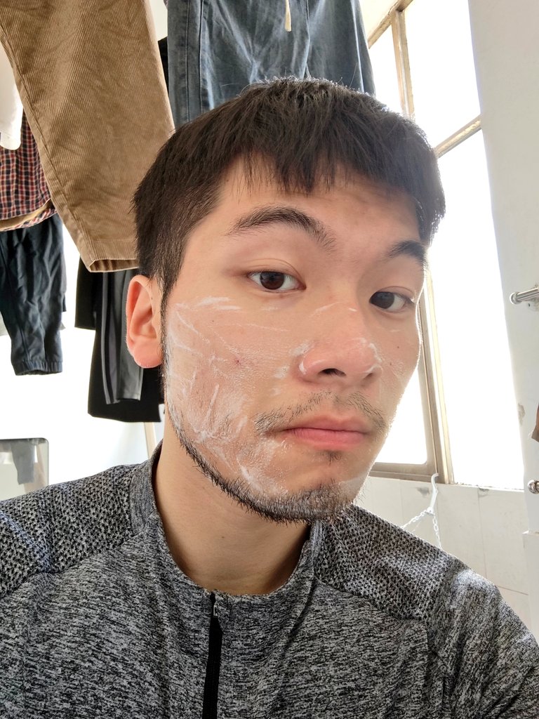 我是谁（退推版） tweet media