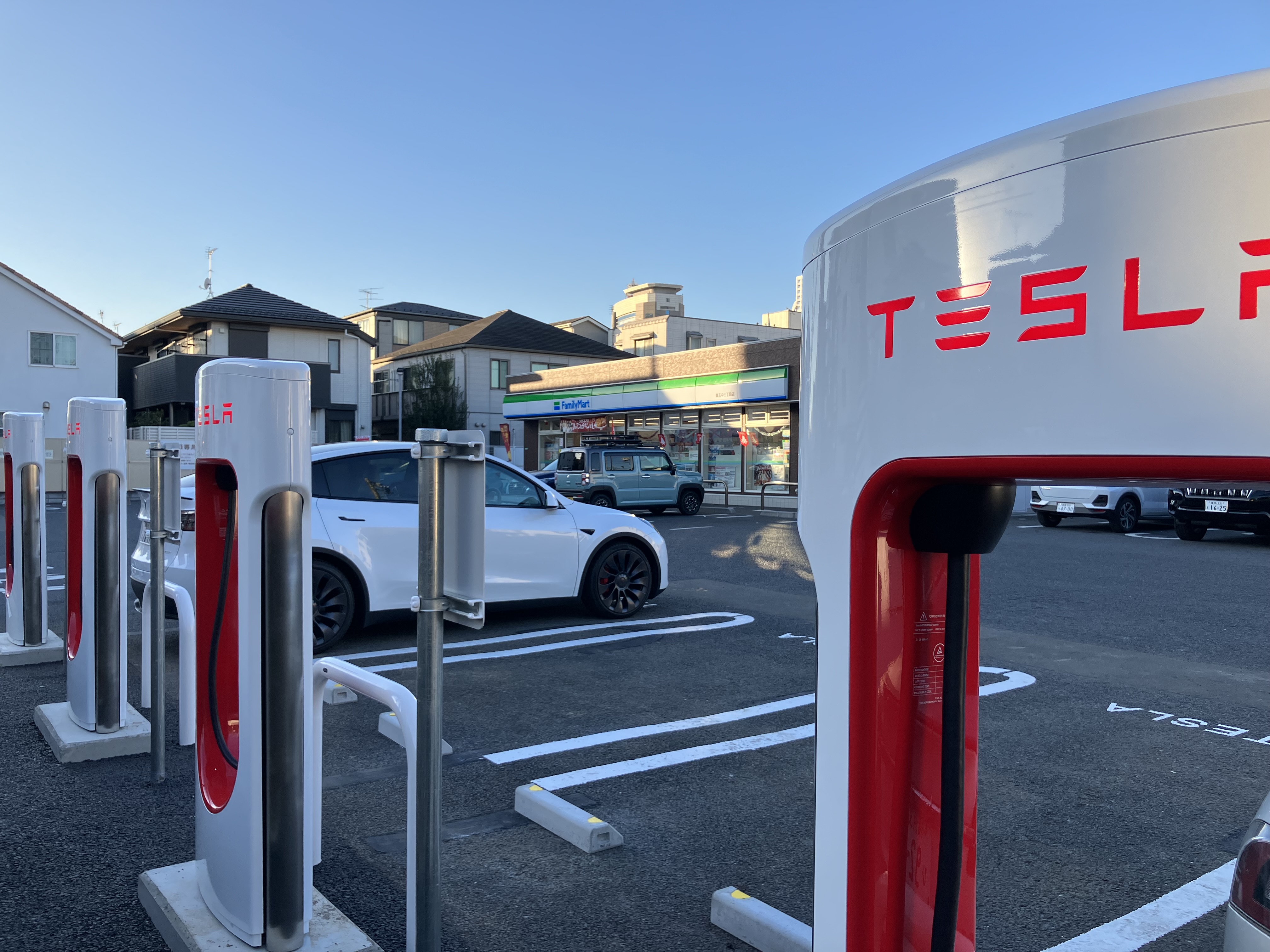 J*L様 Tesla チャージャー J*L様 Tesla チャージャー J*L様 Tesla チャージャー Tesla