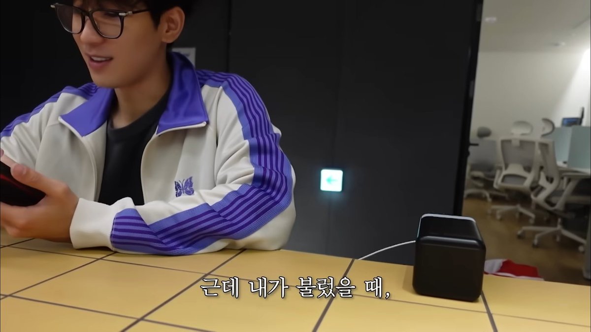 If he's indeed using this kind of 50k mah powerbank..no wonder it