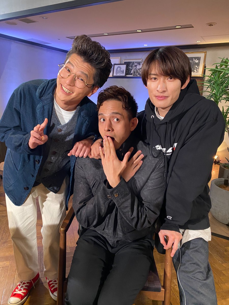 gutan_ktv's tweet photo. ◥◣ゲスト発表 第1️⃣弾🎊◢◤
 
#芝大輔 さん #モグライダー
✖︎ 
#向井康二 さん #SnowMan 
 
MC #満島真之介 
 
スケジュールにグータンと入っていて
笑った！という芝さん

NG無し！
と言い切ってくれた向井さん

賑やかな男たちのトークを
お楽しみに🧡

#グータンヌーボ2 SP 
✅1/8月曜夜10:30 https://t.co/acdsmfy0Ta