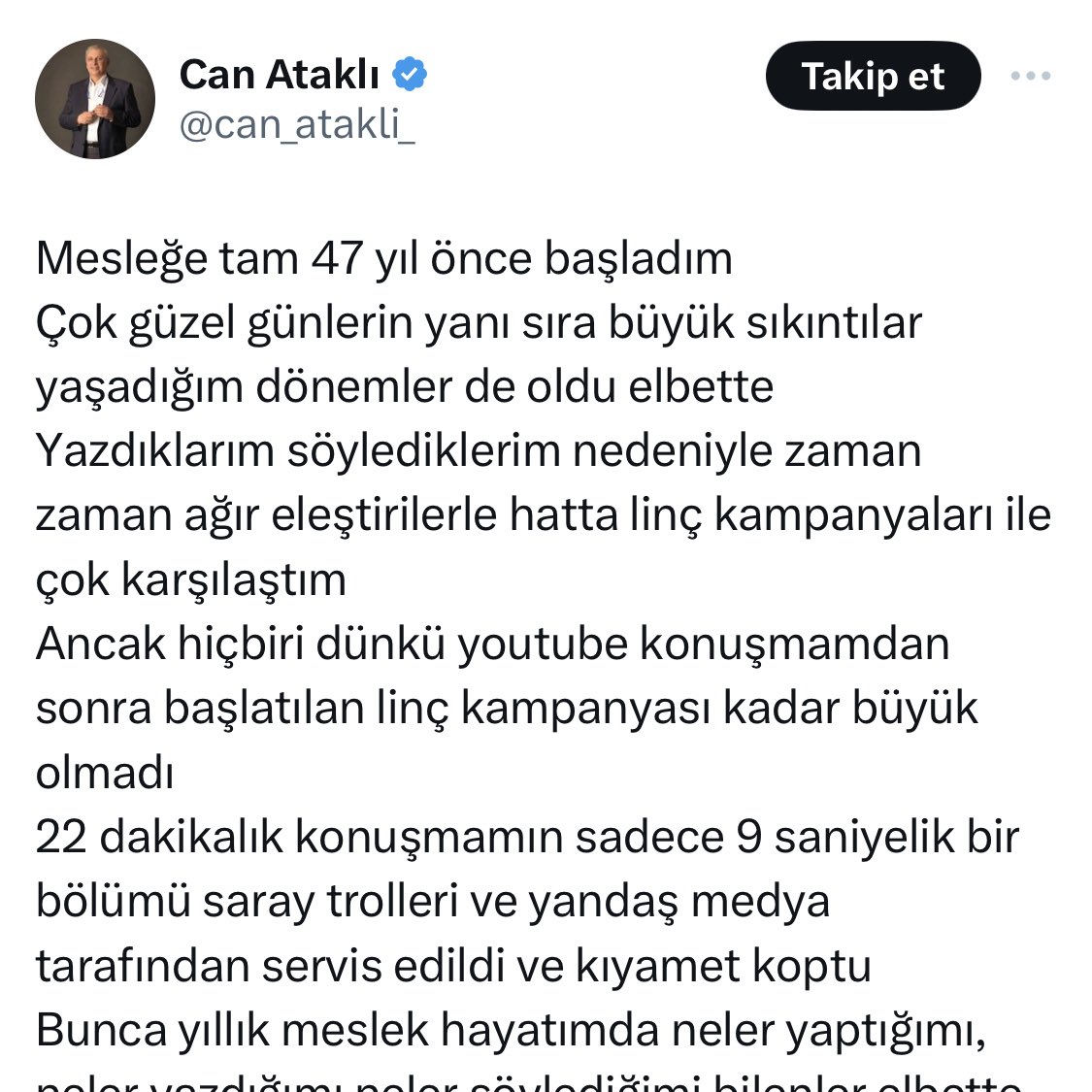 Eleştirilerden incinmiş ben bir öküzlük yaptım diyememiş 9 saniye hakaretini şimdi bir saat youtube ta aklayacak ben öyle demedim böyle dedim