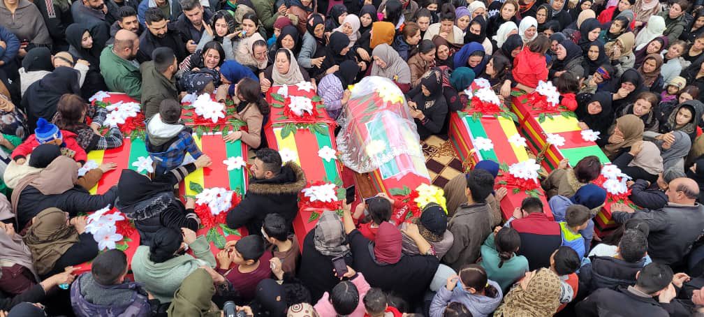 Gelê Rojava Şehîdên Şoreşê oxir dike! 

#StopTurkishTerrorism