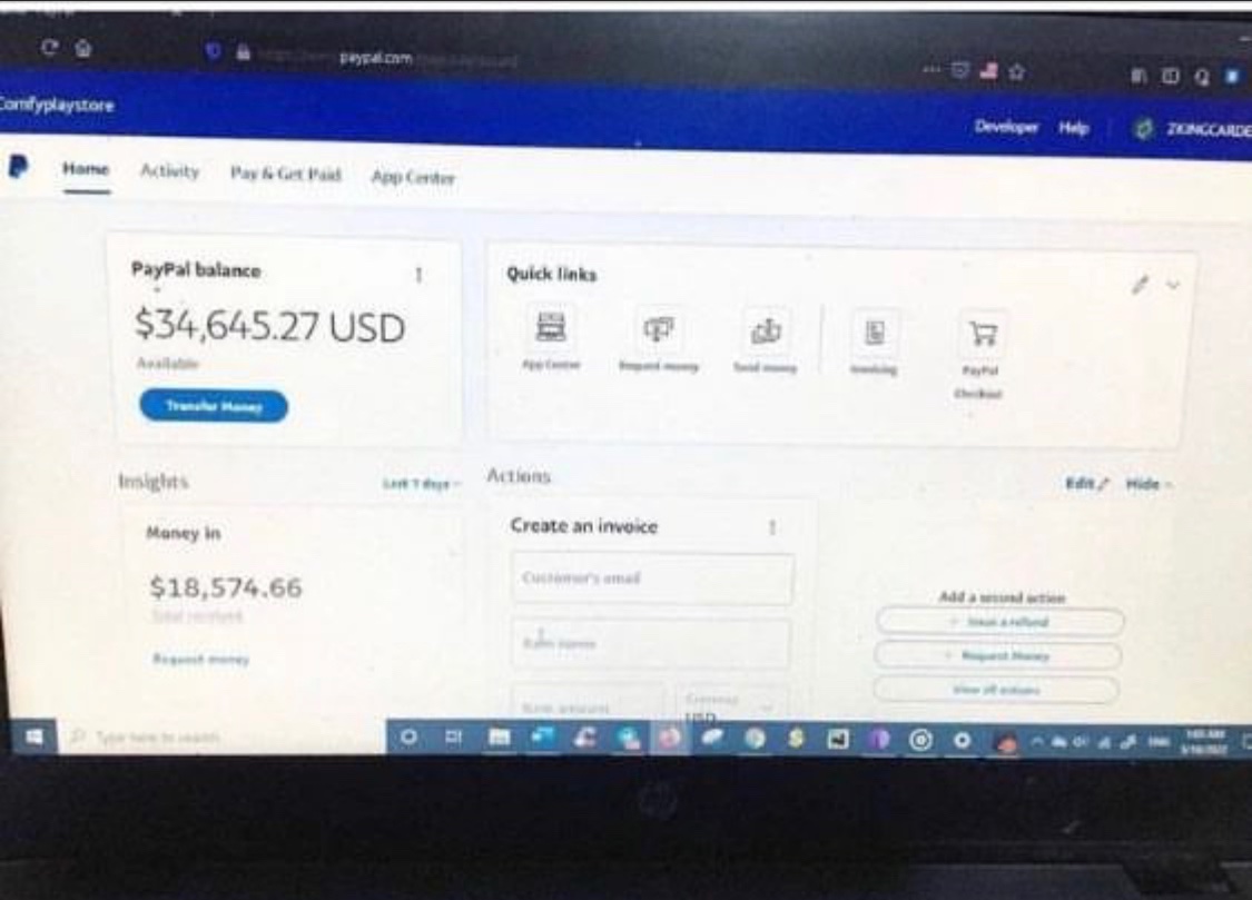 buccieriAn's tweet photo. I had to send this $100 for each lucky person to first engage in this tweet 🎄🎁🎅 https://t.co/GV1aqPsy2D