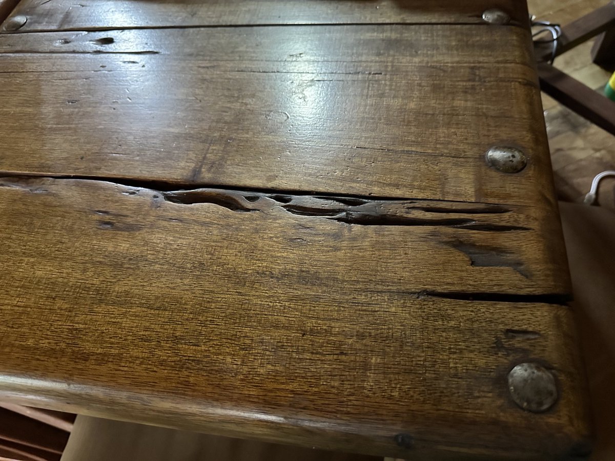 DavidNdii's tweet image. Questions for our foresters/silviculturulists. Whats real name of this tree (we call it rosslyn). Its extremely fast growing the 2m one is 3mnths, tall sapling is ~3 years and already 20m+,  straight trunk, excellent timber. Why is not commercialized?