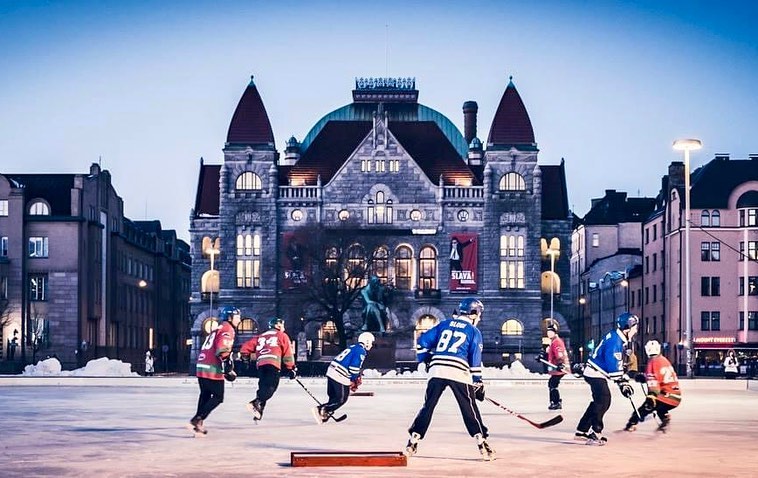 After Christmas festivities with loved ones, St. Stephen's Day offers many people an opportunity to get out and about - @RonanBrownen introduces the options for Post-Christmas fun in Finland, including pond hockey, downhill sledding and ballroom dancing: yle.fi/a/74-20066203