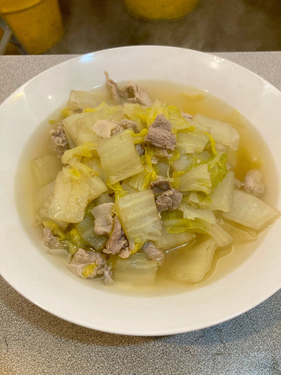drumkankbs's tweet photo. 🛢銀座ドラム缶京橋店です🛢

12月26日(火)

✨本日のオススメ✨

🍴豚と白菜のコンソメ煮
🍴鯵の南蛮漬け
🍻すっーぱーレモンサワー

⚠️お知らせ⚠️
本年の営業は、30日(土)23:00迄です‼️
新年は6日(土)15:00よりopenです‼️
そして7日(日)も日曜日ですが営業します‼️
皆様、宜しくお願いいたします🙇‍♂️ https://t.co/Z0jIlI7ada