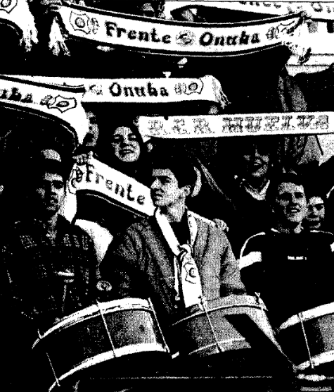 culturayesenzia's tweet photo. Frente Onuba buenos tiempos.
#ultras #rcrh #decano #viejostiempos https://t.co/SxNkfXgvPa