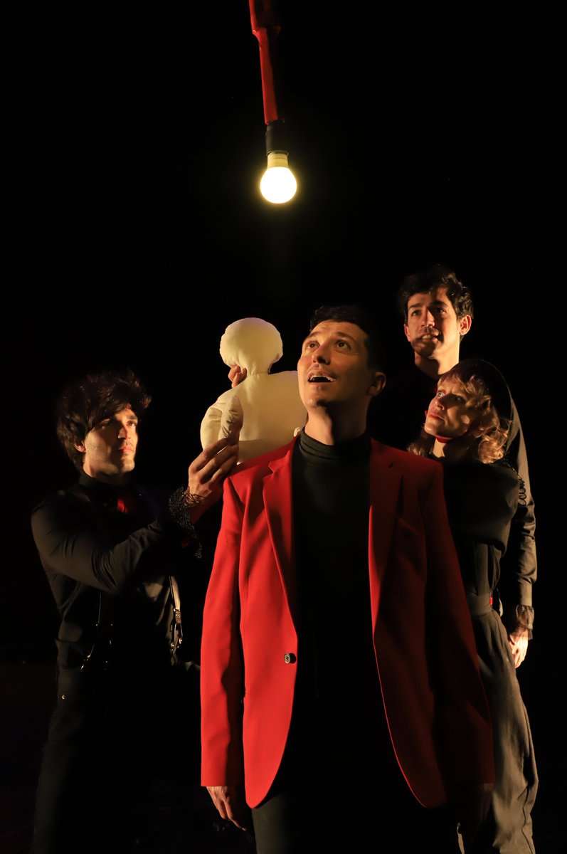 #Agenda_amás · LA MÀQUINA DE RUBE GOLDBERG, de <a href="/TeatreEscalante/">Escalante</a> + <a href="/nachodiago/">Nacho Diago</a>  ➡️ HOY (18:00) en la Casa de la Cultura de Puçol, València.