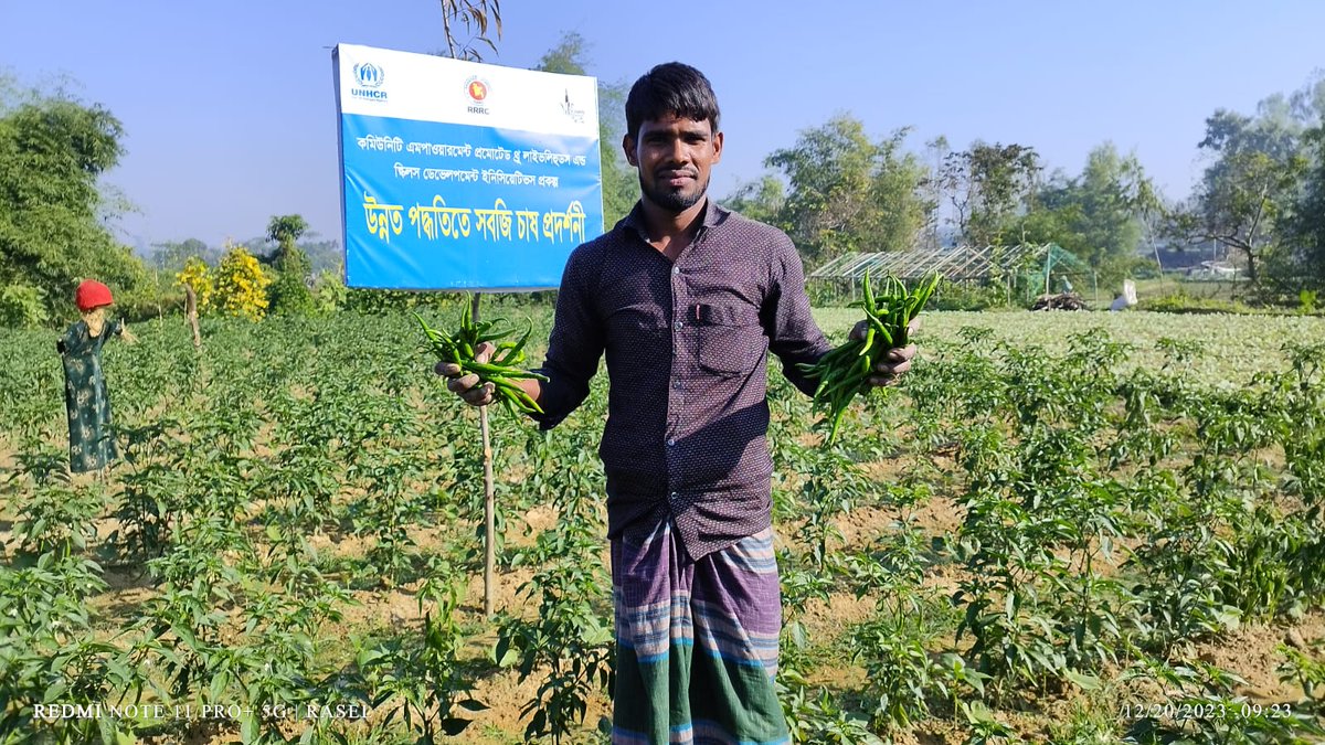 🌾Winter is here, and so are the bountiful crops! The fields are bursting with fresh vegetables, bringing joy to the hardworking #farmers.

#Agriculture is the backbone of economy in 🇧🇩 , and we're proud to stand by those who make it thrive.

#WinterHarvest #SupportingFarmers 🍀