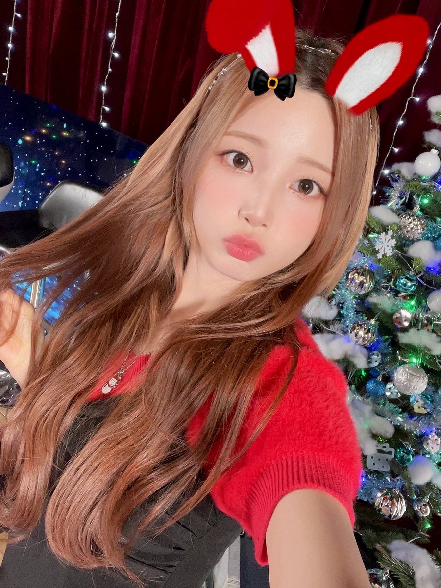 𐙚 (@yeonhej) on Twitter photo 