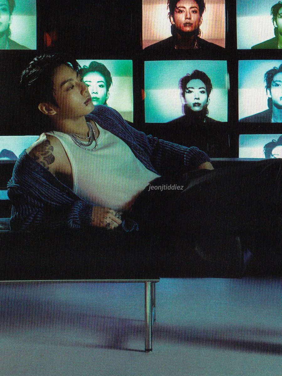 jeonjtiddiez's tweet photo. Need him in my bed in this blue cardigen and white tank top https://t.co/dss382VZRY