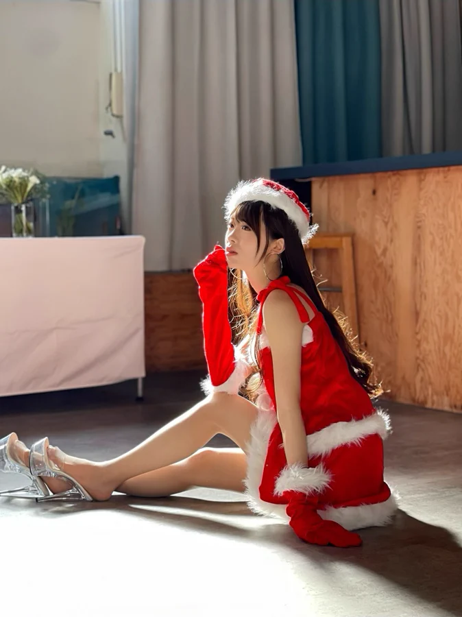 Asian girl Christmas costume
