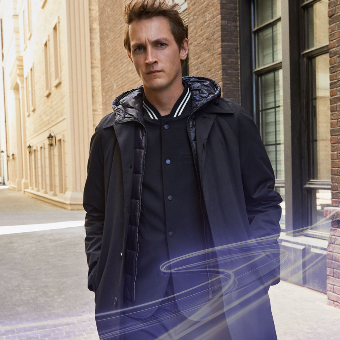 Cool görünüm etkisiyle ister görkemli bir yeni yıl hediyesi isterseniz yeni yılda şık ve sportif kombinlerinizin yepyeni üyesi! RAMSEY mağazalarında ve online’da #MutluAnlarınHediyesi #Ramseygift #walktotomorrow