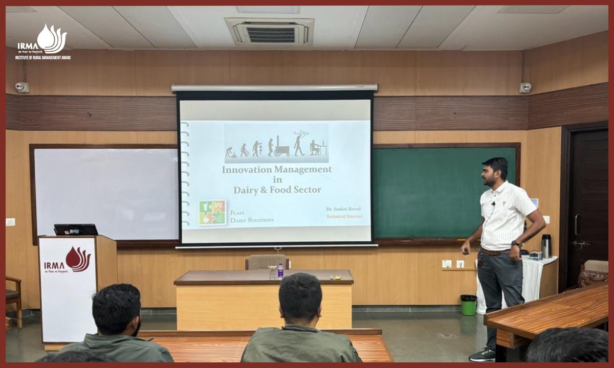 IRMAOfficial79's tweet photo. Samunnati - The Leadership Club of the fifth batch of IRMA’s PGDM(RM-X) organized a technical session by Dr. Sanket Borad, Technical Director at Flavi Solutions and an expert in the dairy industry
https://t.co/0gcOk1hwpJ
#IRMA #RuralManagement #ExecutiveProgram #LeadershipTalk https://t.co/2eh3z9ISOE