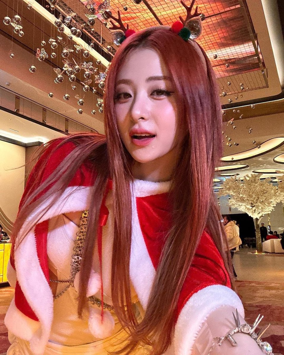 yunjin instagram update