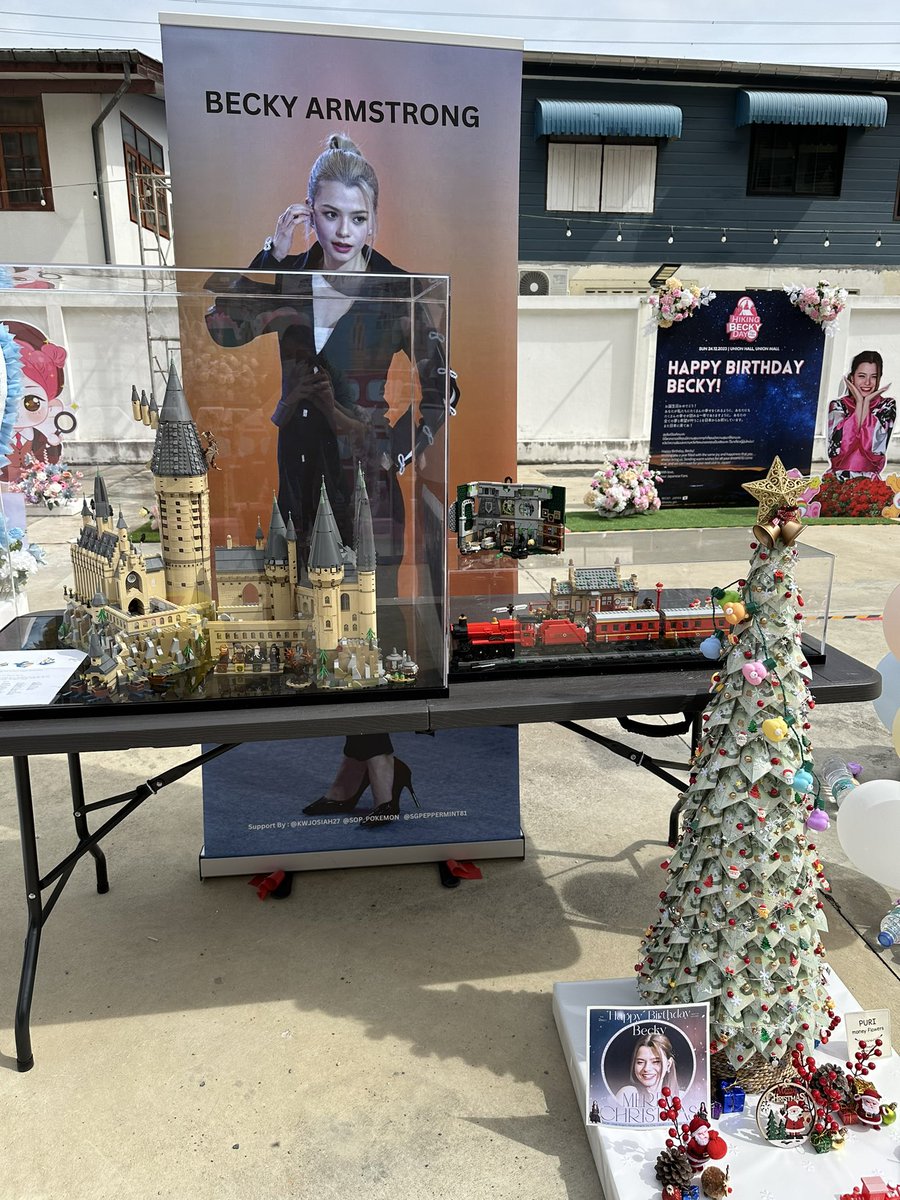 forfreenbeckPJ's tweet photo. Thank you everyone 🙏🏻🫶🏻🧚‍♀️❤️

Rebecca Birthday Solo Stage
#HikingBeckyDayFanCamping
#beckysangels https://t.co/pWuS9WUJGa