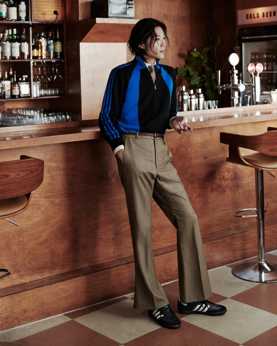 클래식과 캐주얼을 넘나드는
아이코닉한 실루엣으로
현대적인 올드머니룩 완성

이종원이 선택한
삼바 OG를 지금 만나보세요.

#adidasOriginals #SAMBA #아디다스오리지널스 #삼바 #이종원