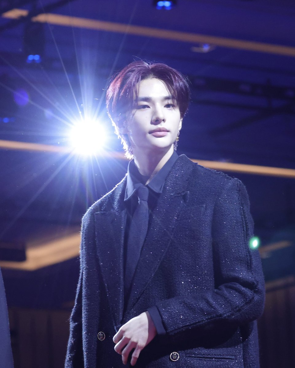 Berryto_IN's tweet photo. 【𝟐𝟑𝟏𝟐𝟐𝟓】 𝐒𝐁𝐒 가요대전
🎄🥟
#StrayKids #스트레이키즈
#현진 #Hyunjin https://t.co/lyTZk9DZ4K