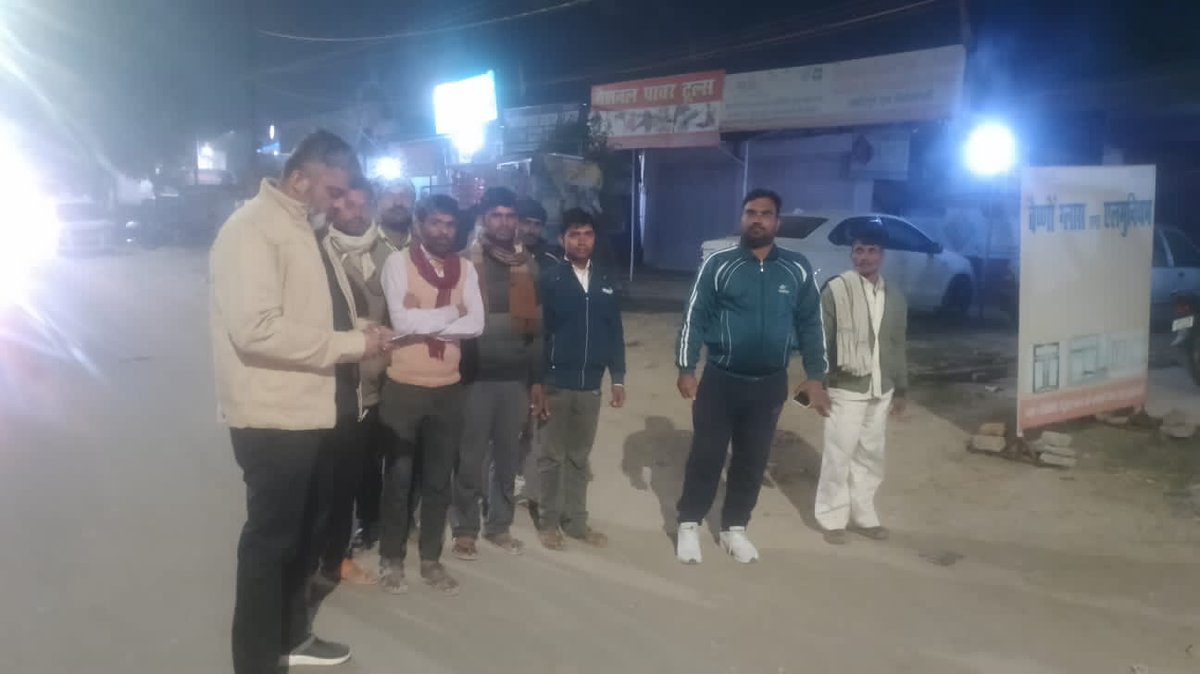 DAYNULMLUCKNOW's tweet photo. बड़ती शीत लहर के दृष्टिगत दिनांक 24 दिसंबर 2023 को वृहद स्तर पर मोबिलाइजेशन अभियान चलाया गया तथा बाहर रात गुज़ार रहे बारह लोगो को देवा रोड आश्रय लाया गया।
#UPCares #SupportforHomeless #NULM #UP #DEVAROAD #SHELTERHOME #LUCKNOW https://t.co/uvPzaexsSB
