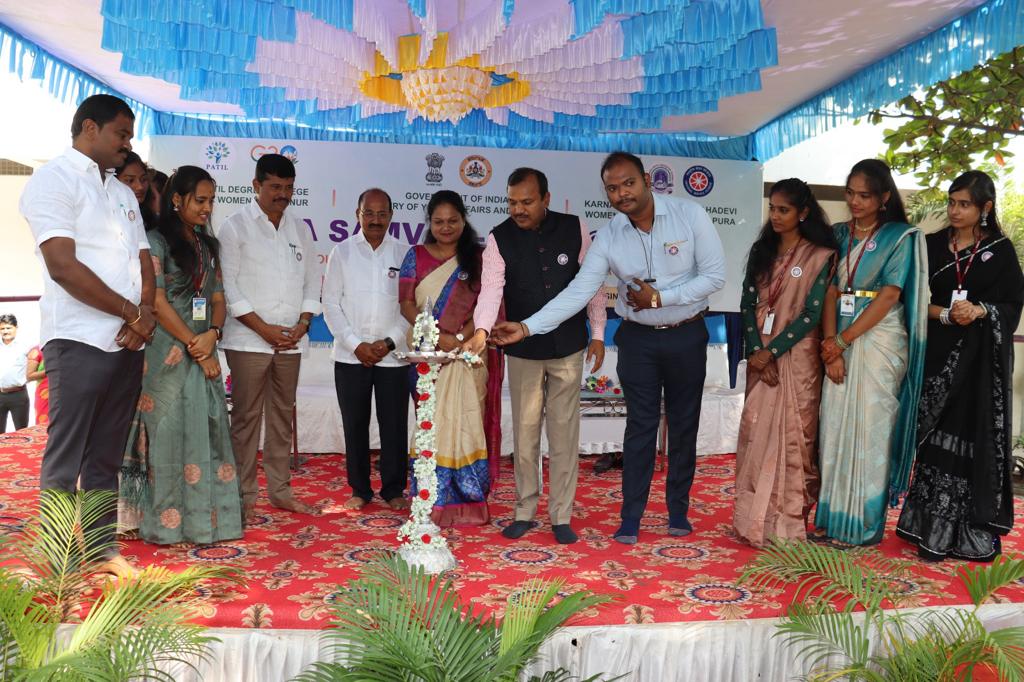 _NSSIndia's tweet photo. #Yuvasamvad 
 Youth Dailogue one day Program and Panch Pran pledge organised by Patil Academy Degree College for women Sindhnur

@YASMinistry @Anurag_Office @NisithPramanik https://t.co/cwkXn1l8rU