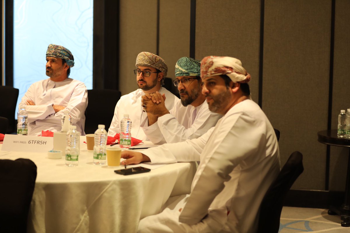 صحية مسقط تنظم فعالية توعوية حول مكافحة مرض الإيدز. 

نظمت المديرية العامة للخدمات الصحية لمحافظة مسقط ممثلة في مركز السيب الصحي وبالتعاون مع مركز الوادي الكبير الصحي فعالية توعوية حول مكافحة مرض الايدز تحت شعار "إعطاءزمام القيادة للمجتمعات" أقيمت في فندق هرمز جراند مسقط بحضور