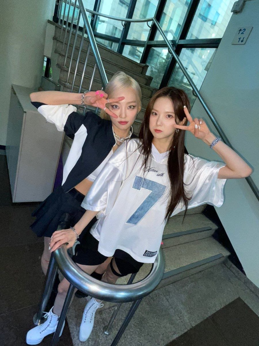 ㅤ
ㅤ      冲击 . catch ur eyes, catch ur mind!
              𝕂𝗘𝗡𝗦𝗛𝟙𝗡 💘𖤐💐 𝚗ew updat𝚎.
ㅤ