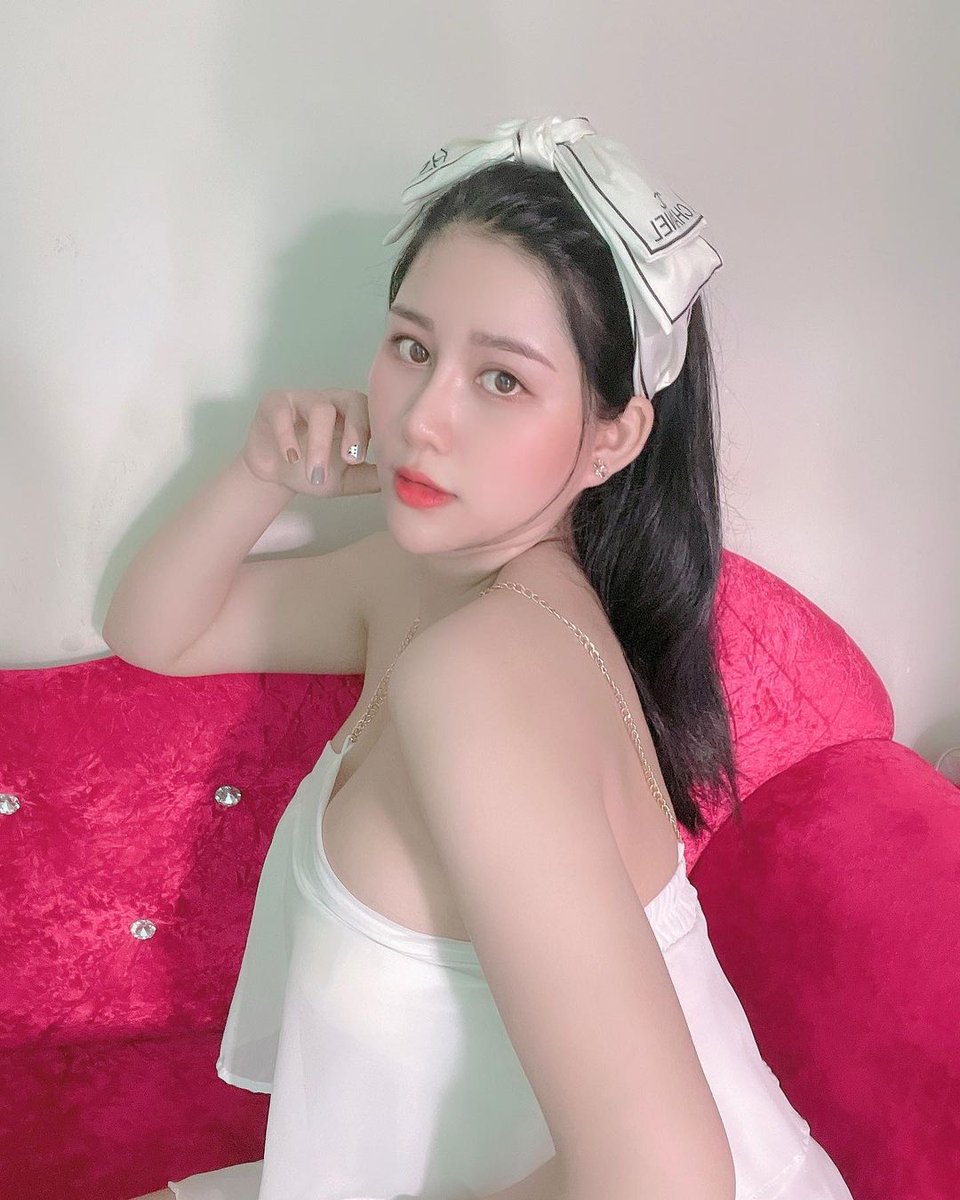 audile diaspore
Tôi là một người yêu thích thể thao mạo hiểm, muốn tìm một người bạn cùng sở thích để cùng nhau trải nghiệm những cảm giác mạnh mẽ và tạo ra những kỷ niệm đáng nhớ.