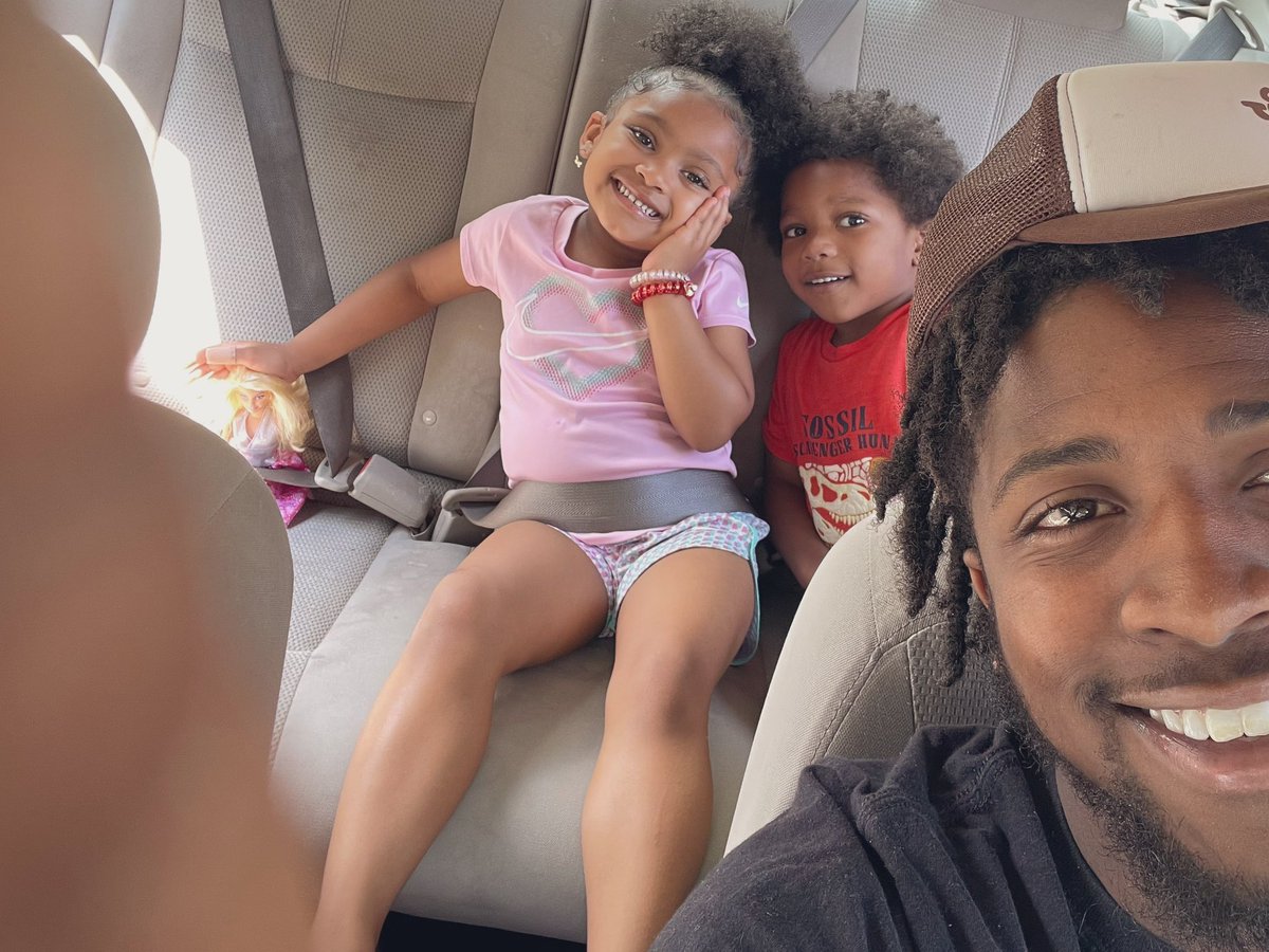 BiggieSr187's tweet photo. Took me to my mountain top then they thru me off 🥺 .. my loves all urs, it’s all urs from a distance 🫶🏾 #innasec https://t.co/aREKIzOVkm