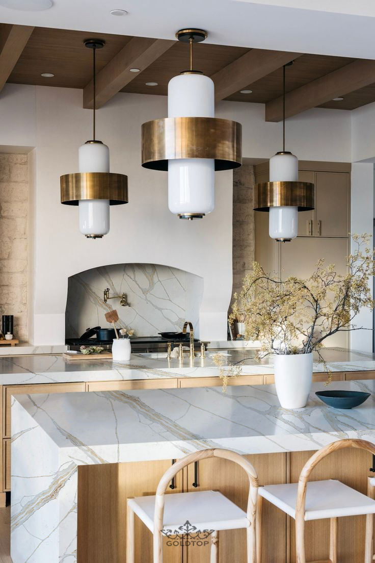 New kitchen design with 5072 Calacatta Stella Quartz🏠🔥

#interiordesign #luxurykitchen #kitchendesign  #goldtopstone  #quartzkitchen #ArchitectureTwitter #Construction #stonesupplier #buildingmaterials